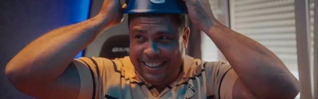 开云-成Twitch主播 罗纳尔多称自己当年不该那般浪荡！